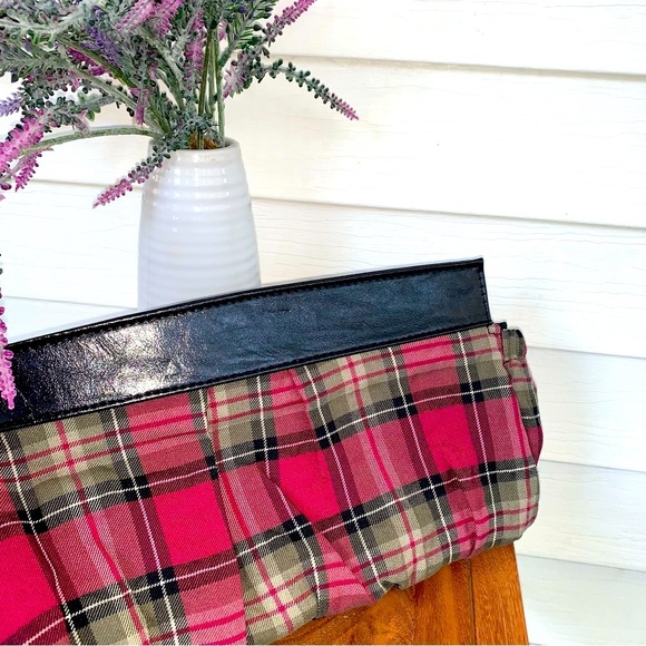 Miche Pink and Black Clutch Wristlet - Picture 6 of 7